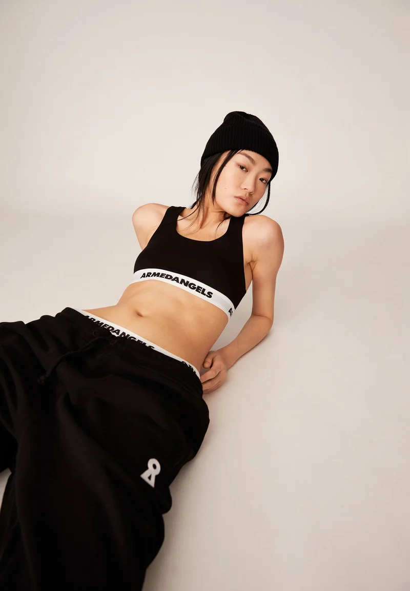 TONJAA | black
