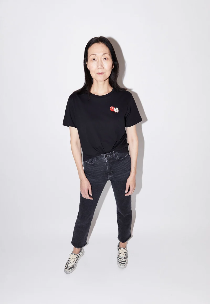 MAARLA FRUITS | black