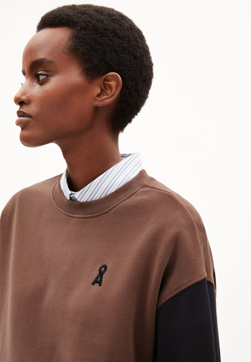 AARIN PATCHED | deep brown-black
