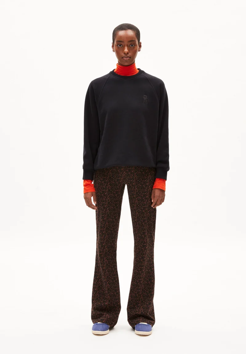 DONNAA ABSTRACT | deep brown