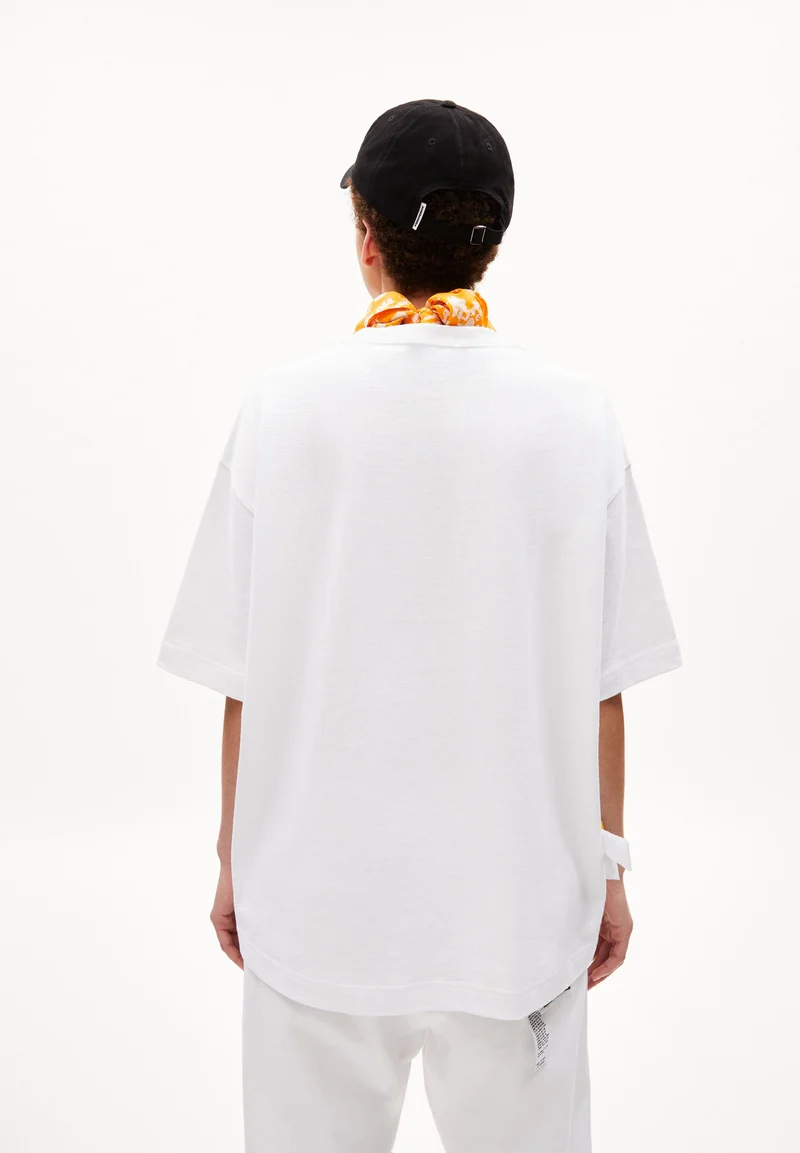 MIKAAS ICONIC CAPSULE | white