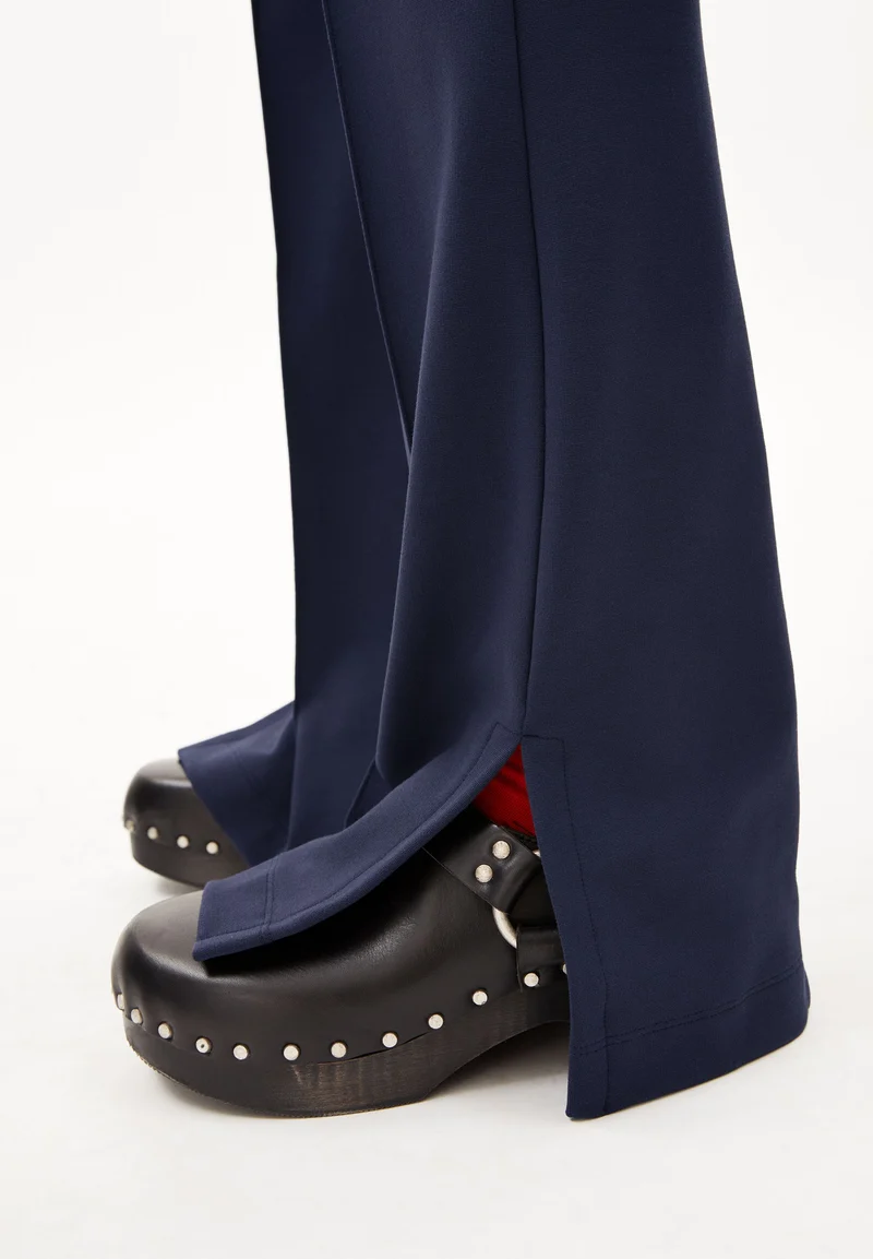 LEYLAARI SLIT HEM | night sky