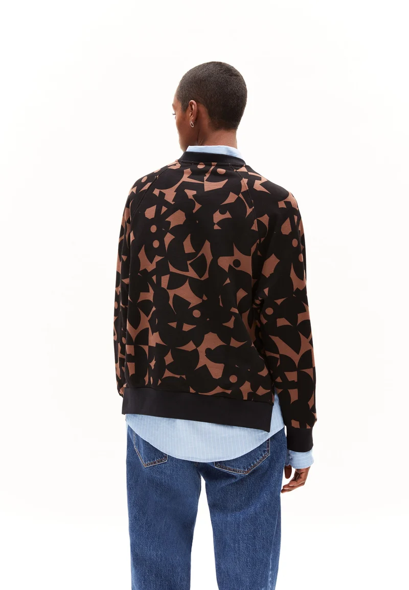 GIOVANNAA ABSTRACT A | deep brown