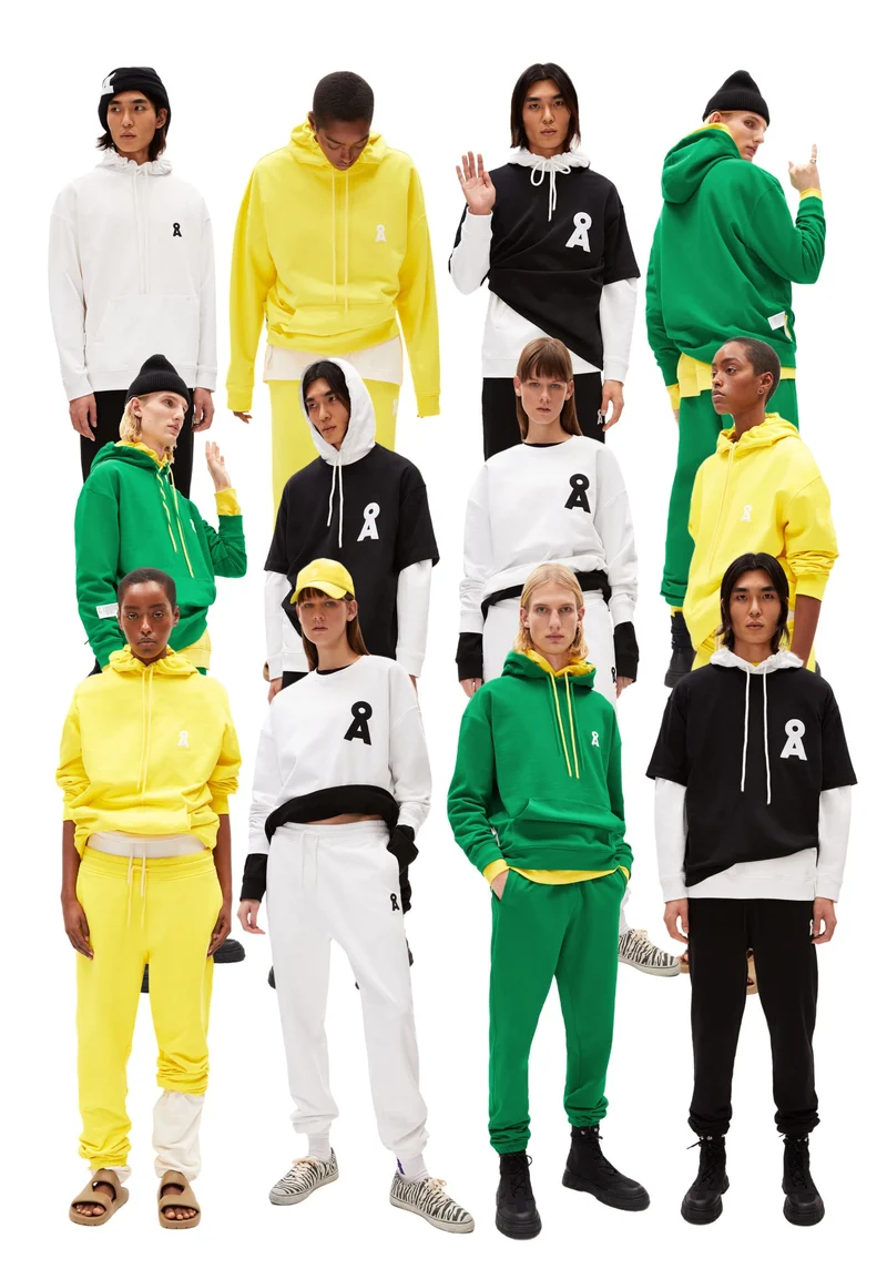 MIKAAS ICONIC CAPSULE | black