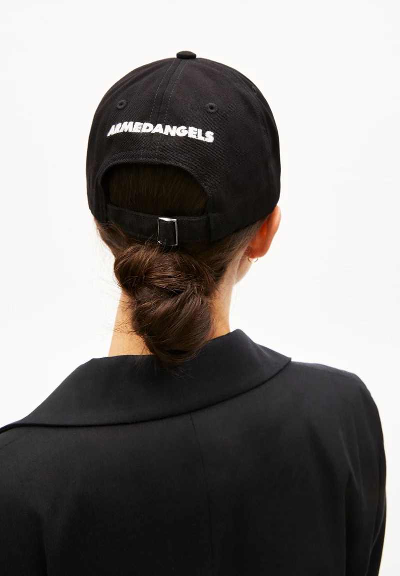 YENAAS MAAYBE | black