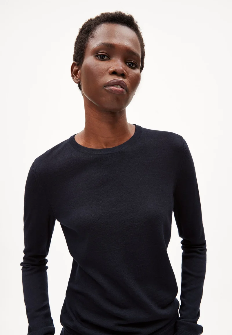 ELDIAA MERINO STRICKPULLOVER | night sky