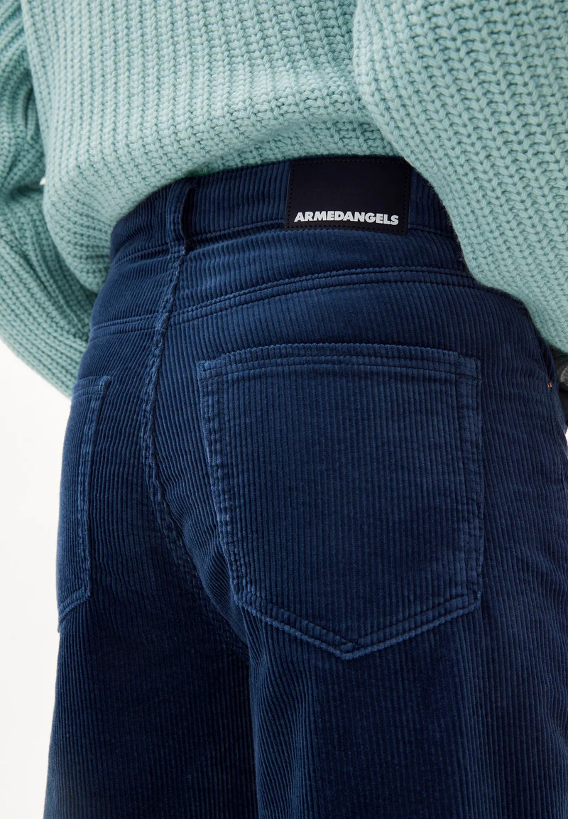 AAIKALA CORDUROY | deep sea blue