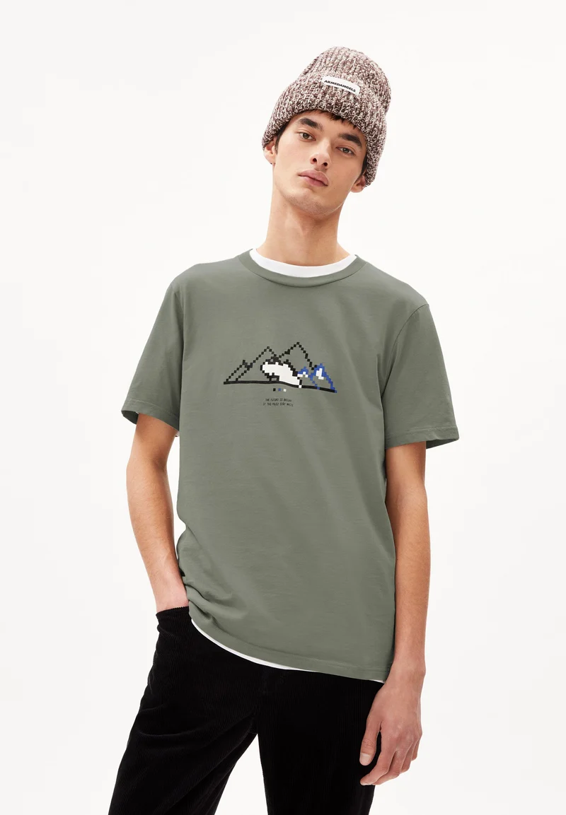 JAAMES PIXXEL MOUNTAIN | cool sage