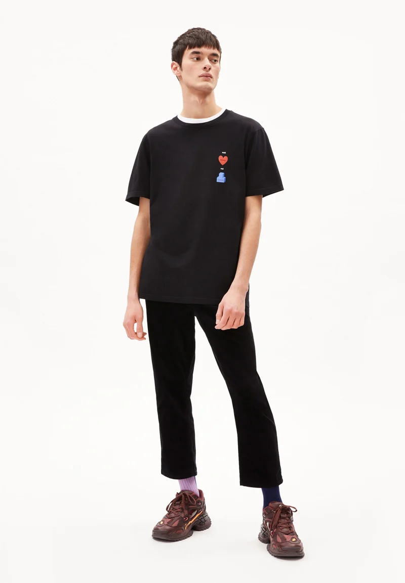 AADONI HEAART | black