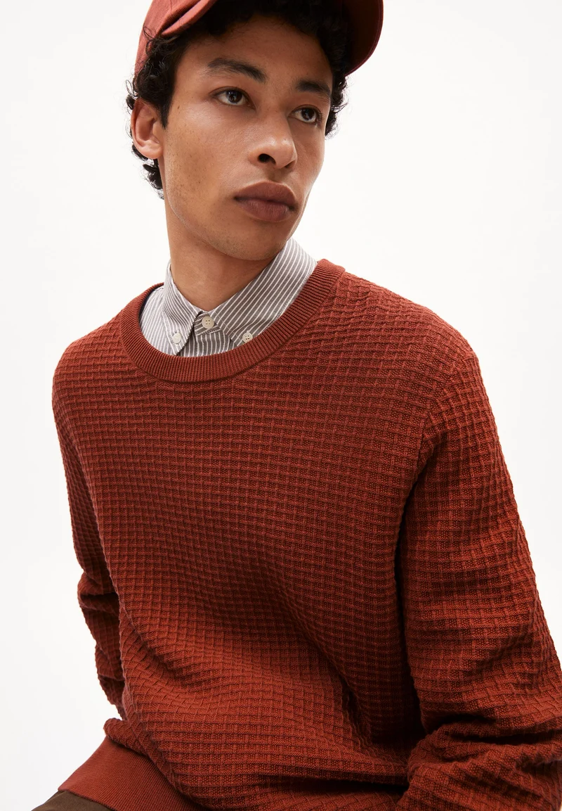 GRAANMO | dark amber