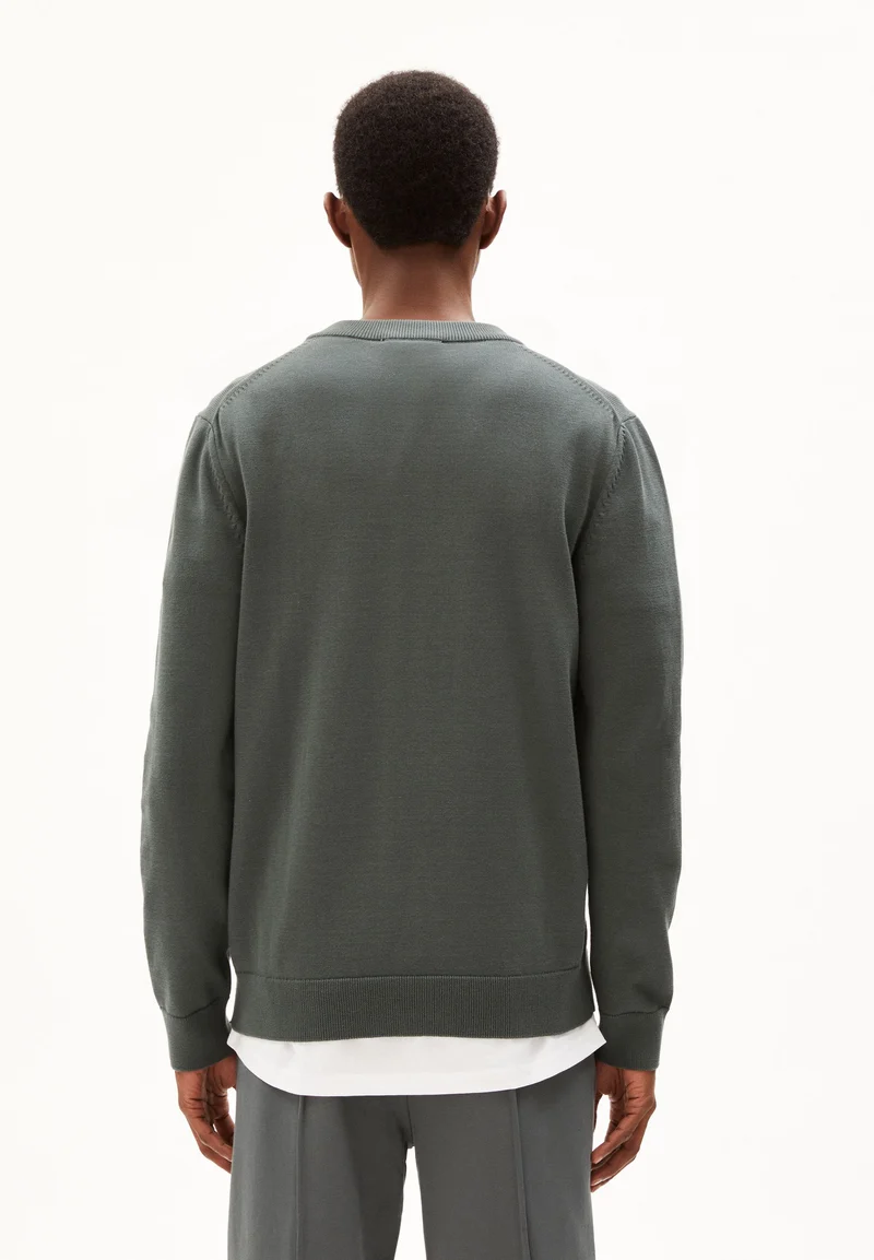 AGAAMON STRICKJACKE | space steel
