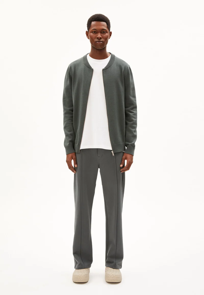 AGAAMON STRICKJACKE | space steel