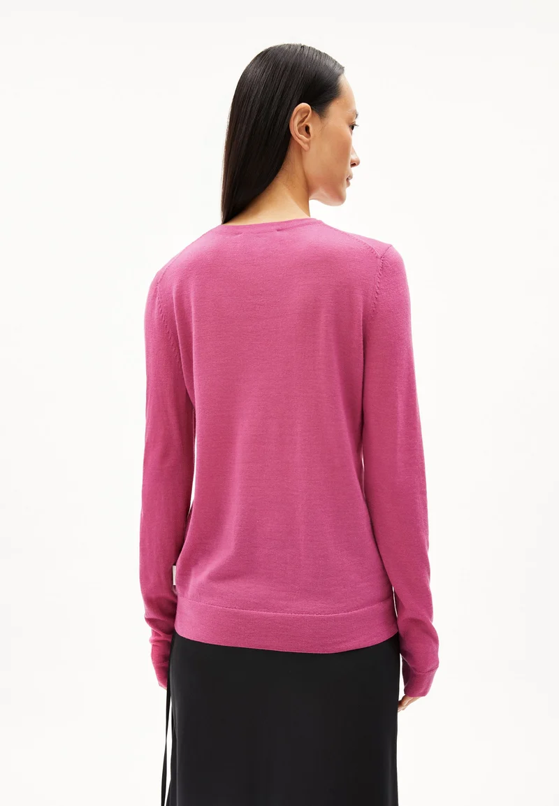 ELDIAA MERINO STRICKPULLOVER | crushed berry