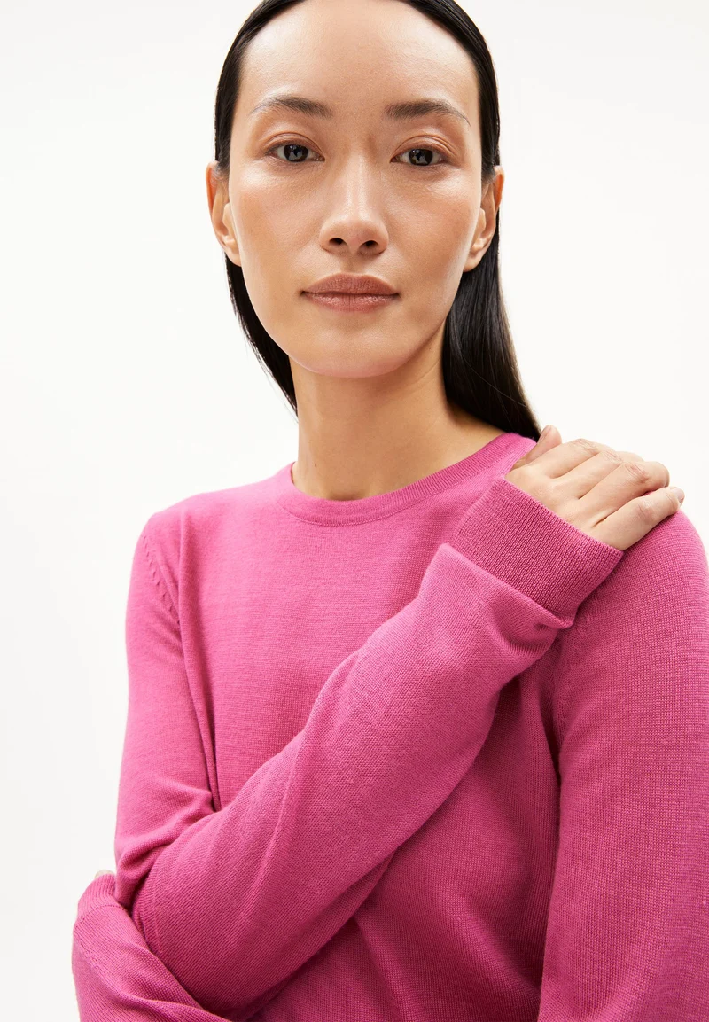 ELDIAA MERINO STRICKPULLOVER | crushed berry