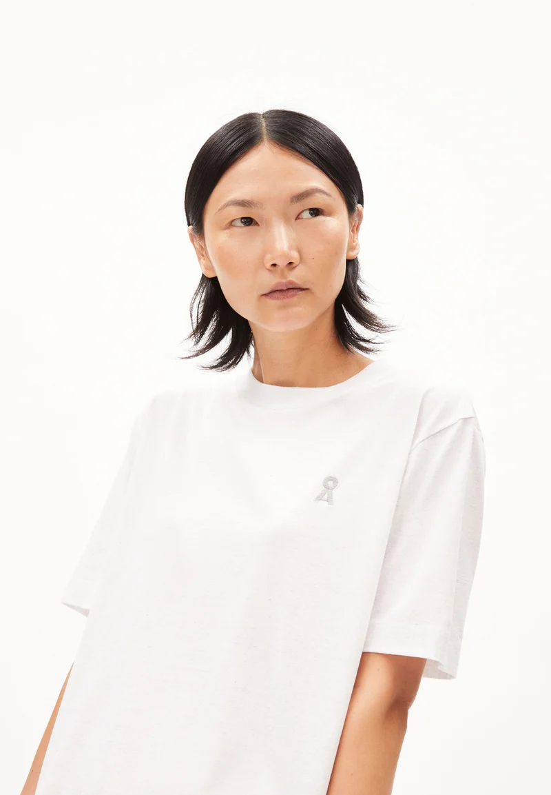TARJAA ICONIC | used white