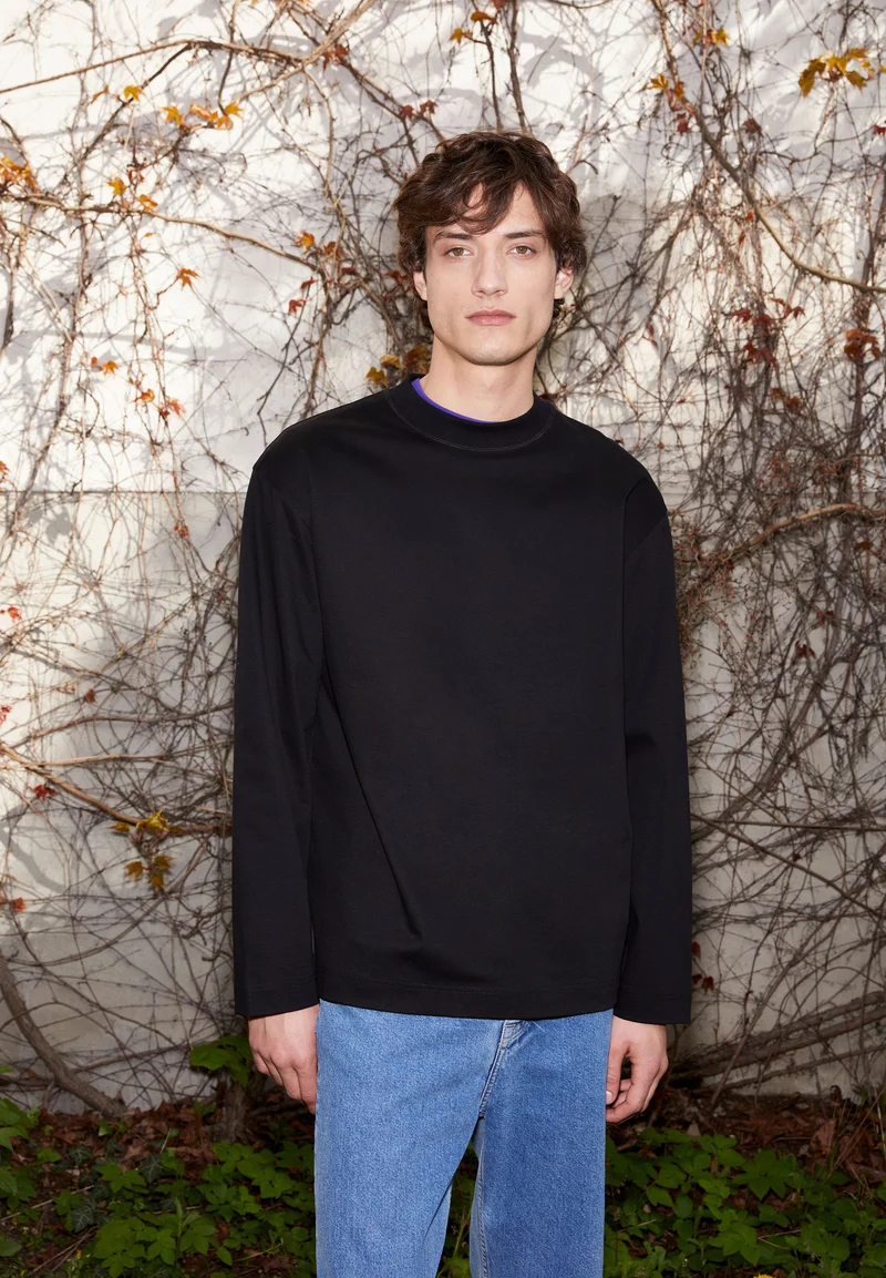 VAARES PREMIUM | black
