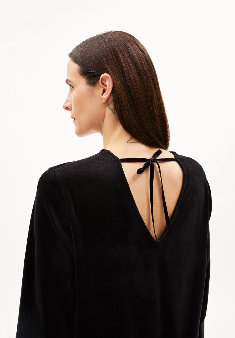 GESAA LOU VELVET | black
