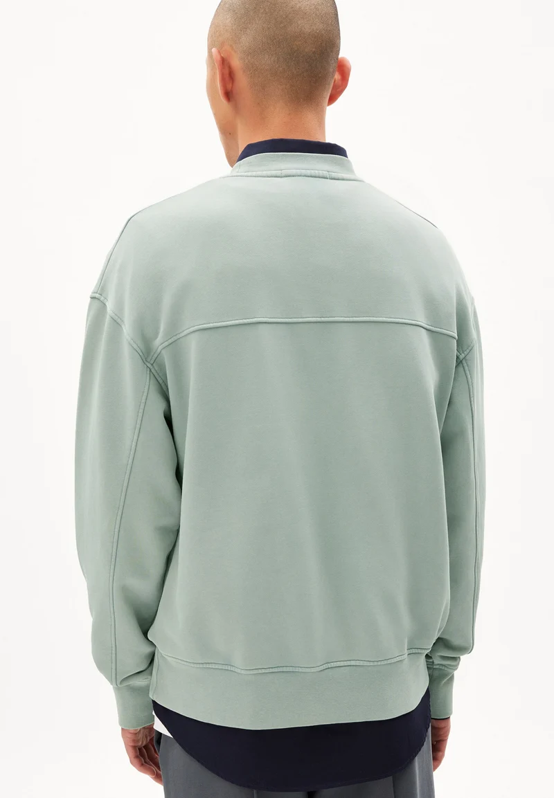 ESAAD GMT DYE | morning dew