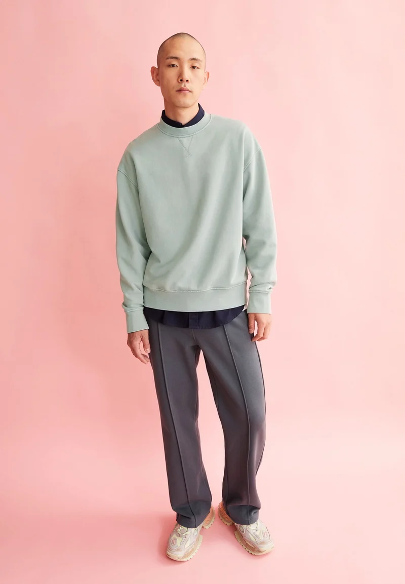 ESAAD GMT DYE | morning dew