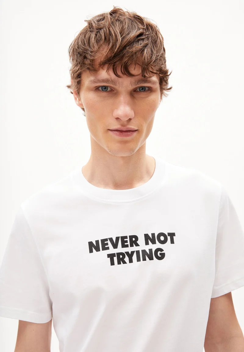ENEAAS QUOTE | white