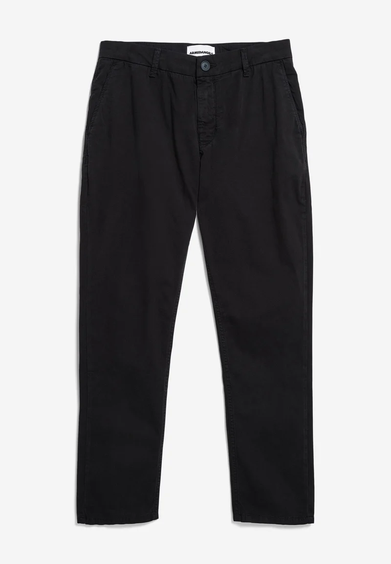 AATHAN | black