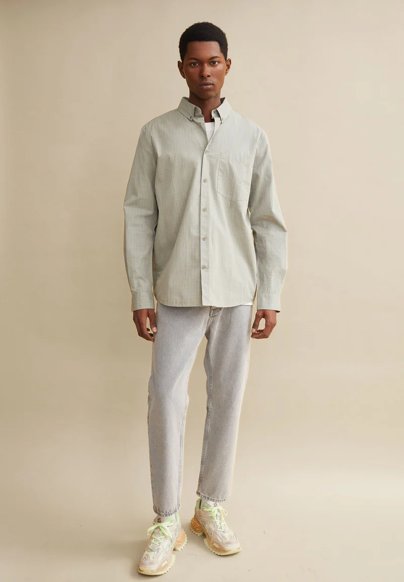 MAARCES | grey green-lavender light