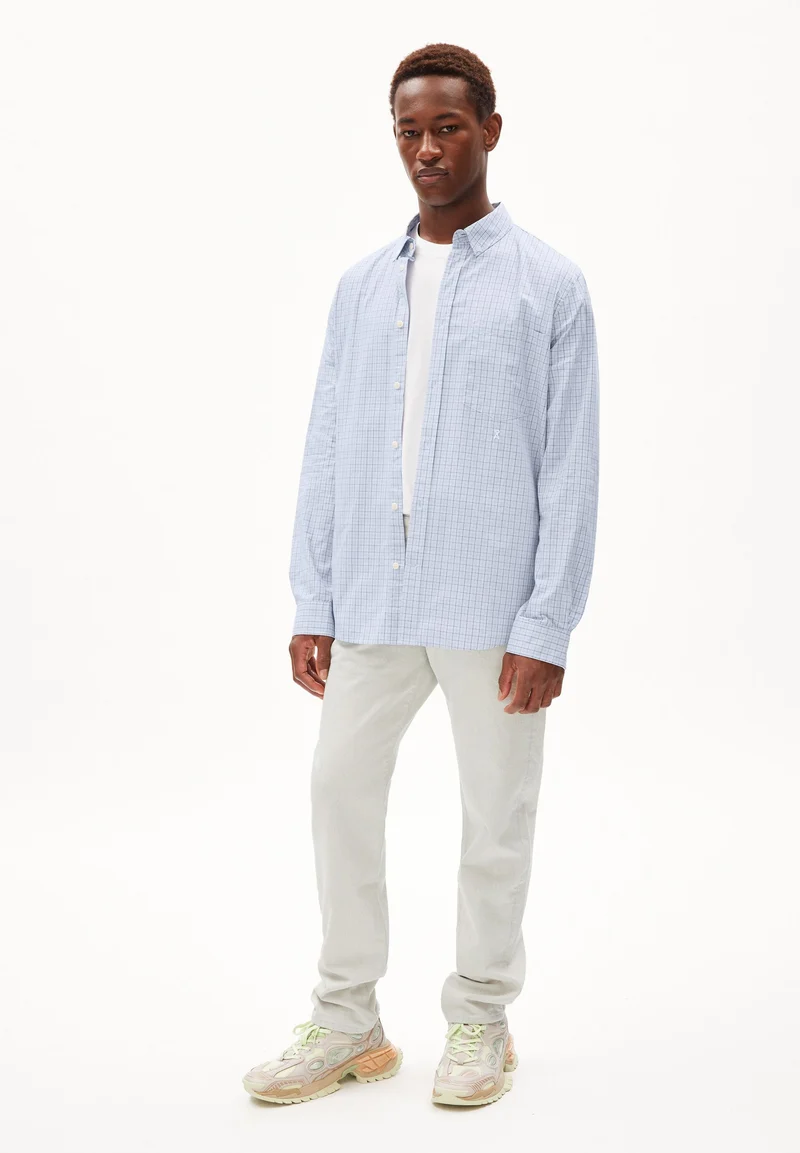 MAARCES | white-dynamo blue