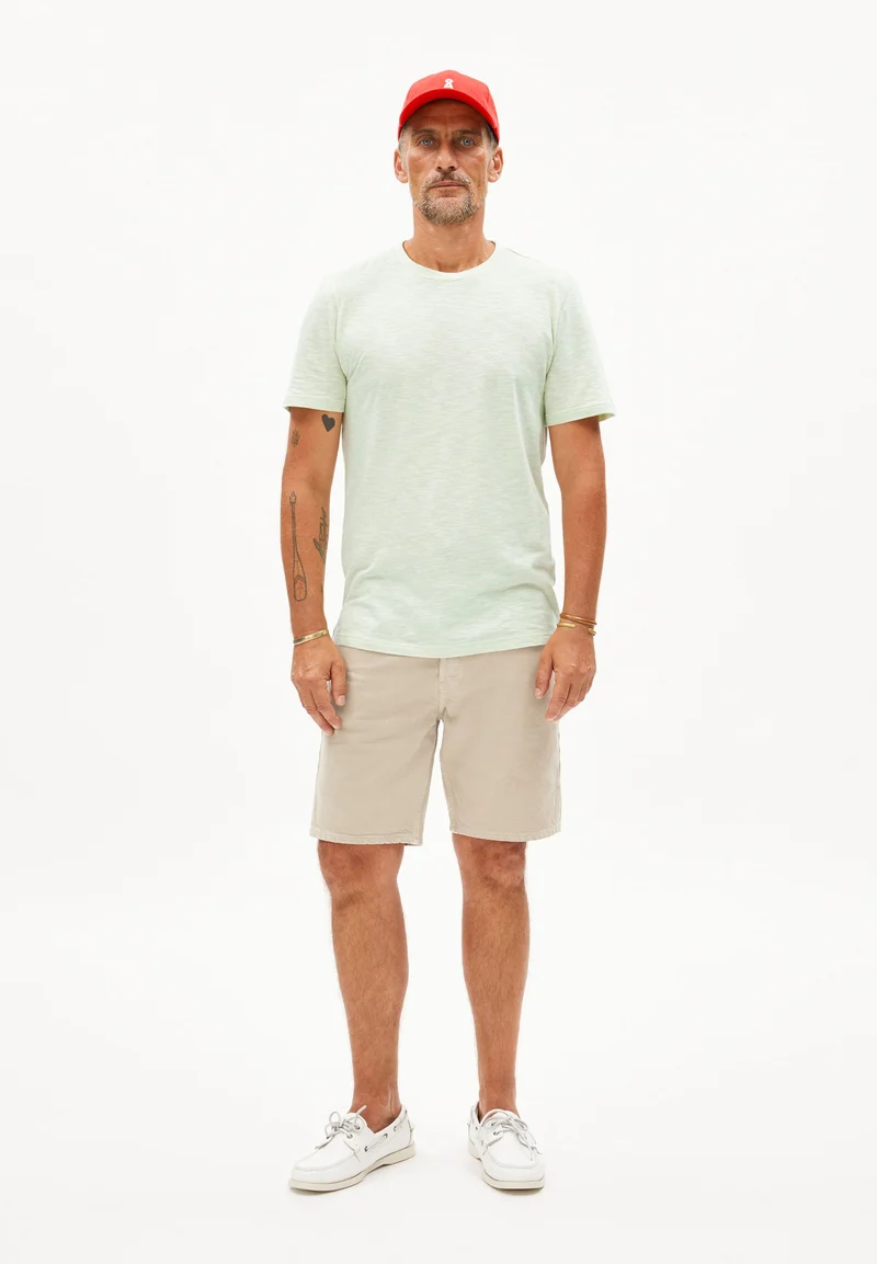 JAAMES STRUCTURE | green ash-oatmilk