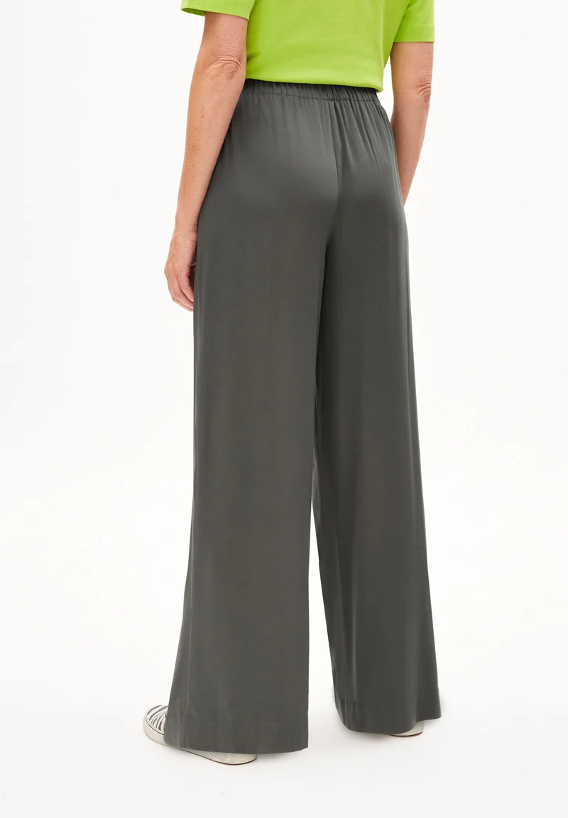 JONVAALIE HOSE | space steel