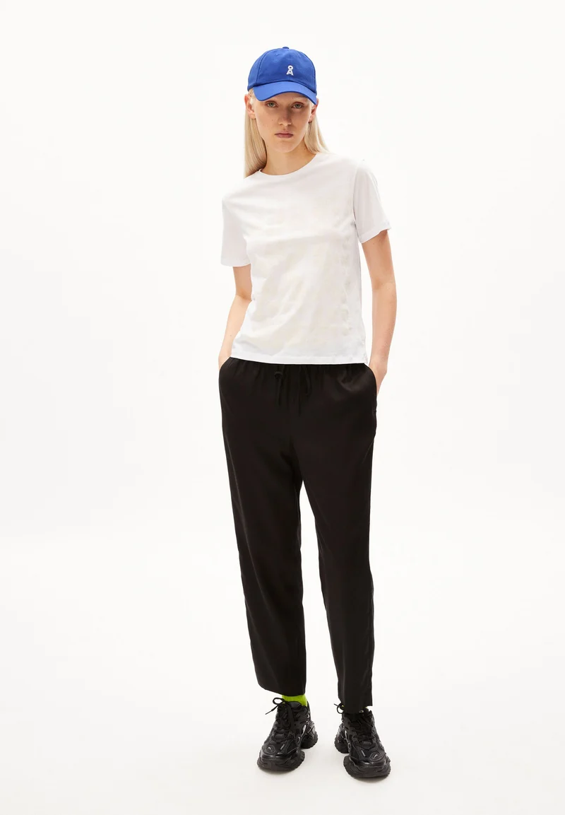 KAADIA TAPERED | black