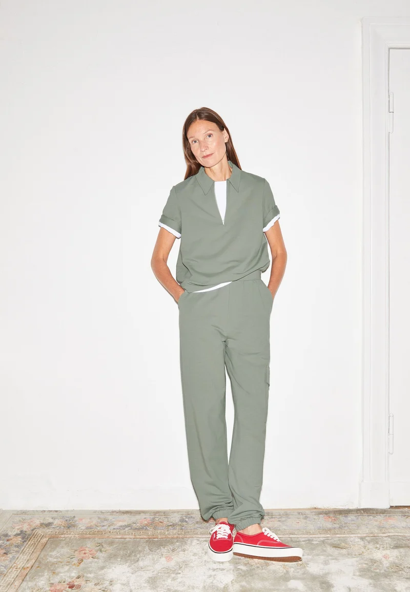 MARIAA GUADALUPE | grey green
