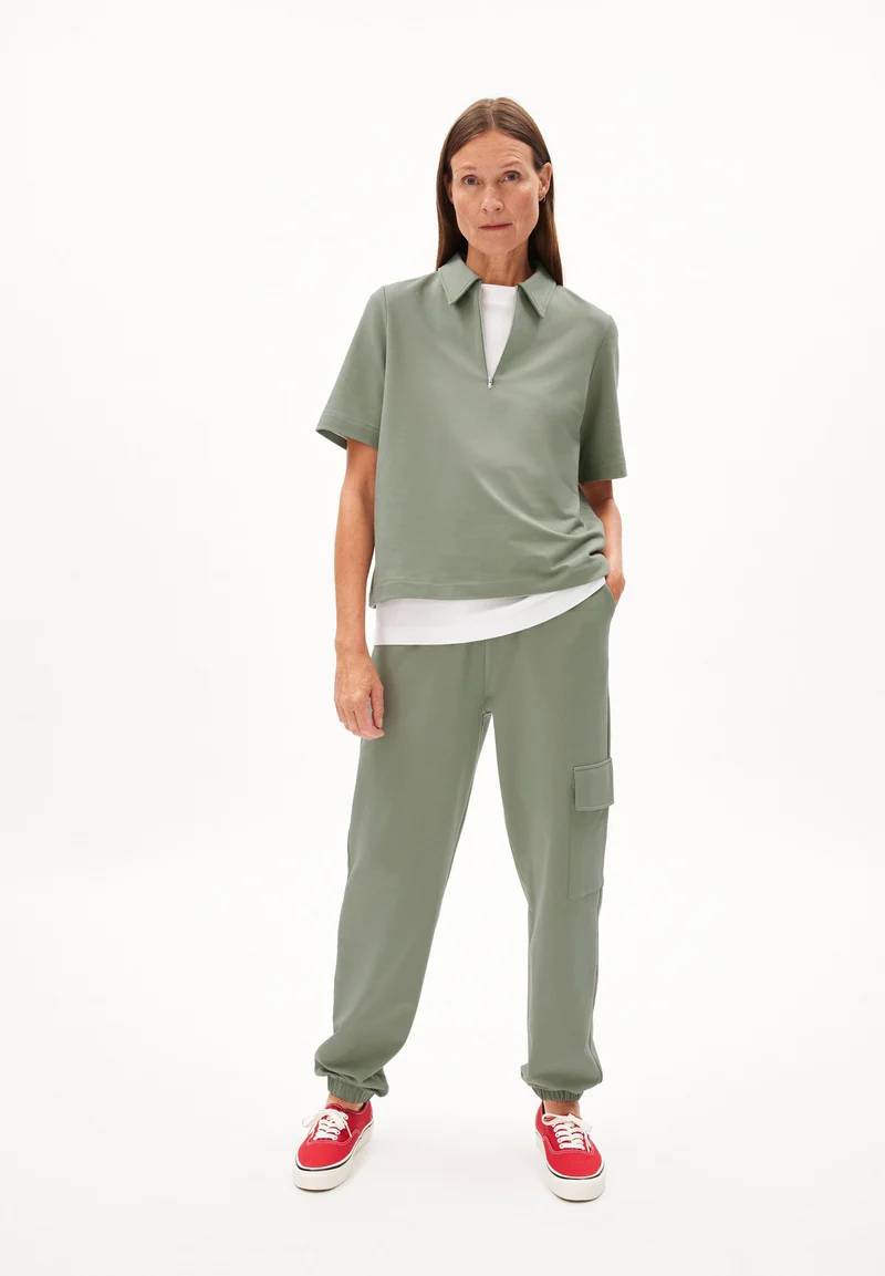 MARIAA GUADALUPE | grey green
