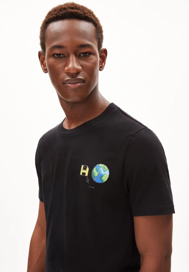 JAAMES SAAVE | black