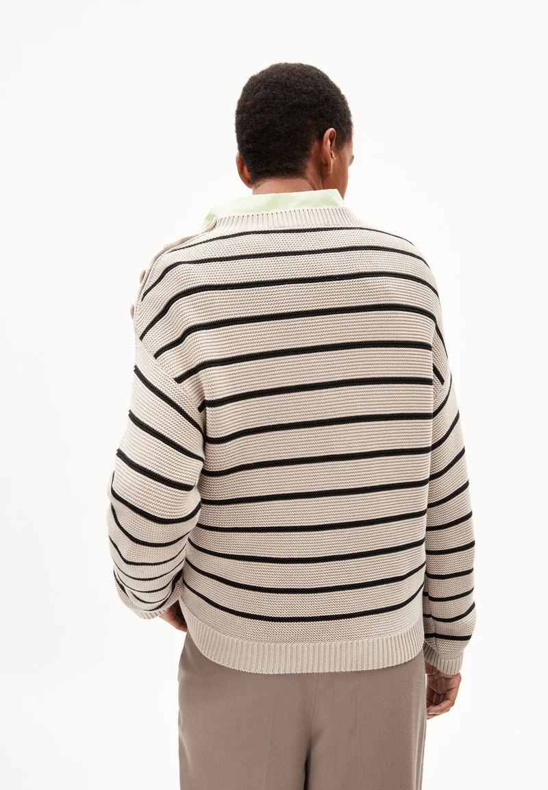 LAVINAAS STRIPED | black-sand stone