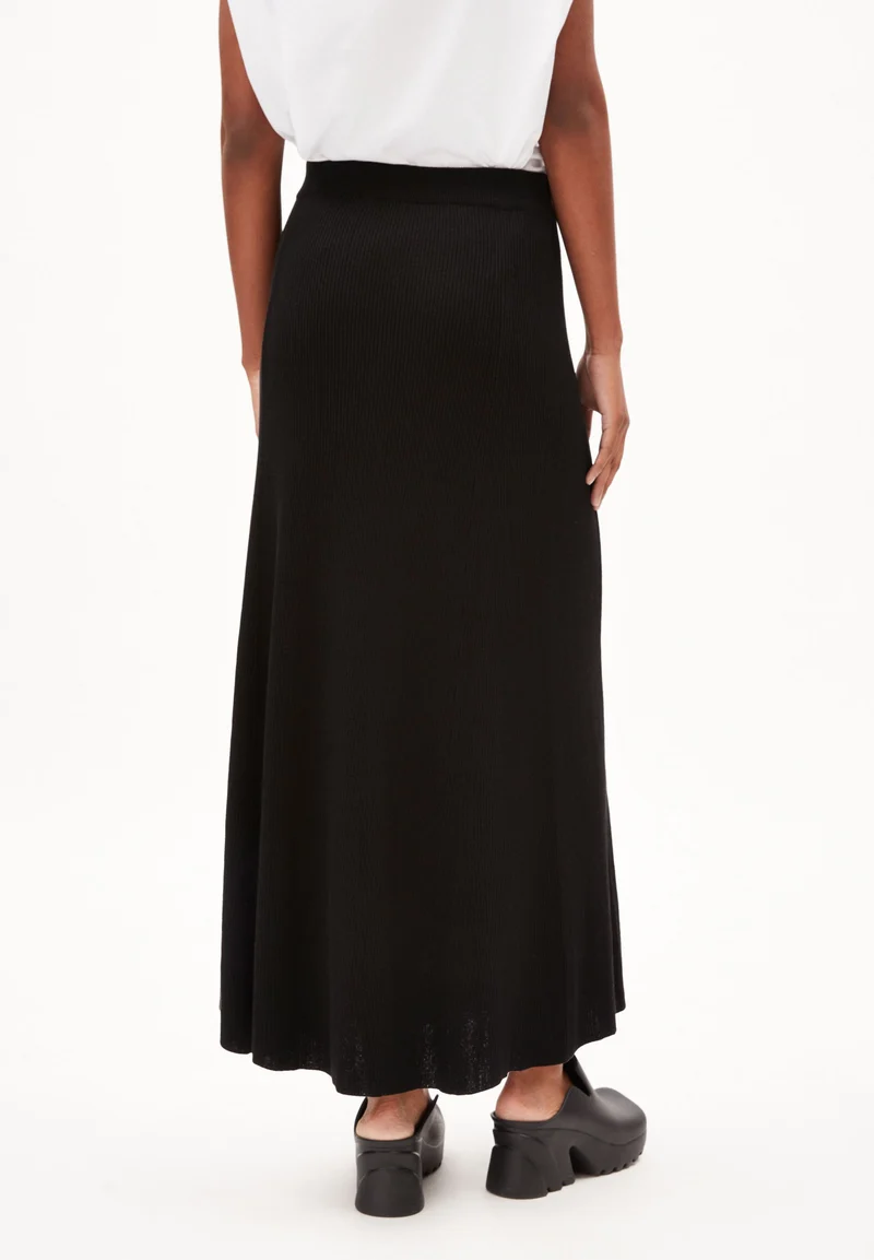 DAAMILAAS | black
