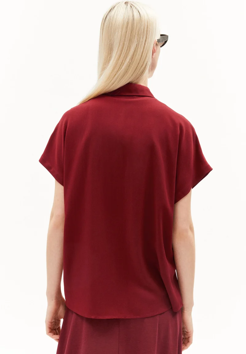 LARISAANA BLUSE | dark crimson