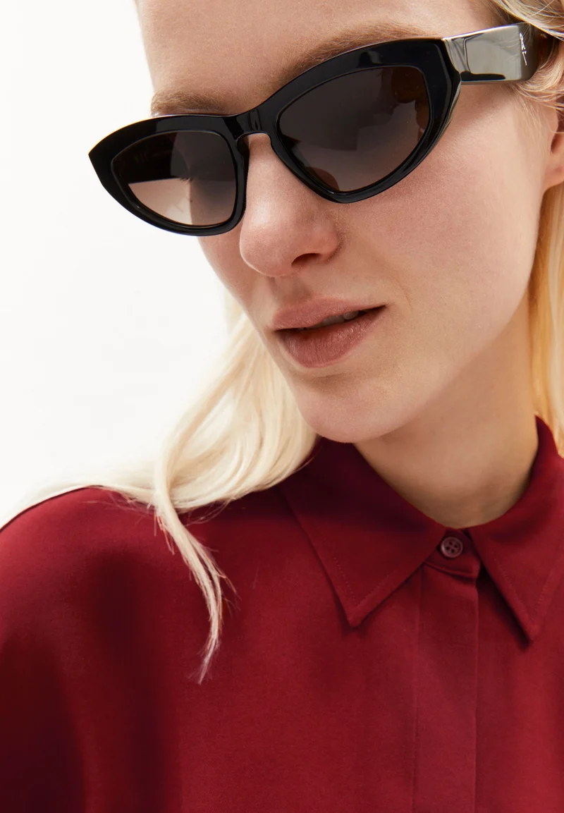 LARISAANA BLUSE | dark crimson