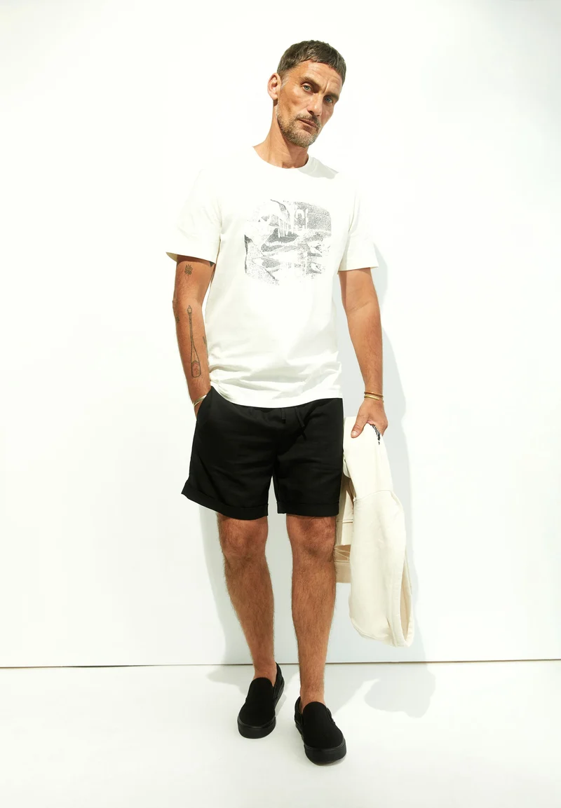 JAACQUE LINO | black