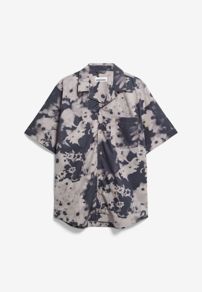 LOVAAR BLOMMAA | sand stone-night sky