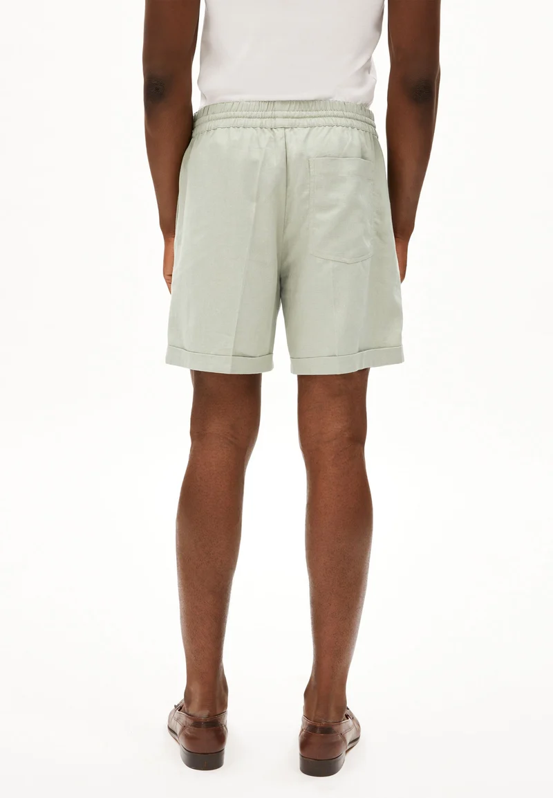 JAACQUE LINO | seagreen