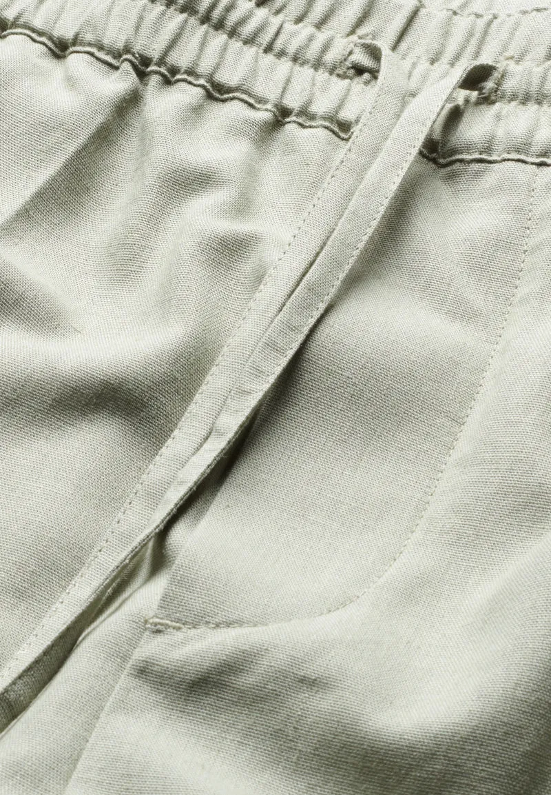 JAACQUE LINO | seagreen