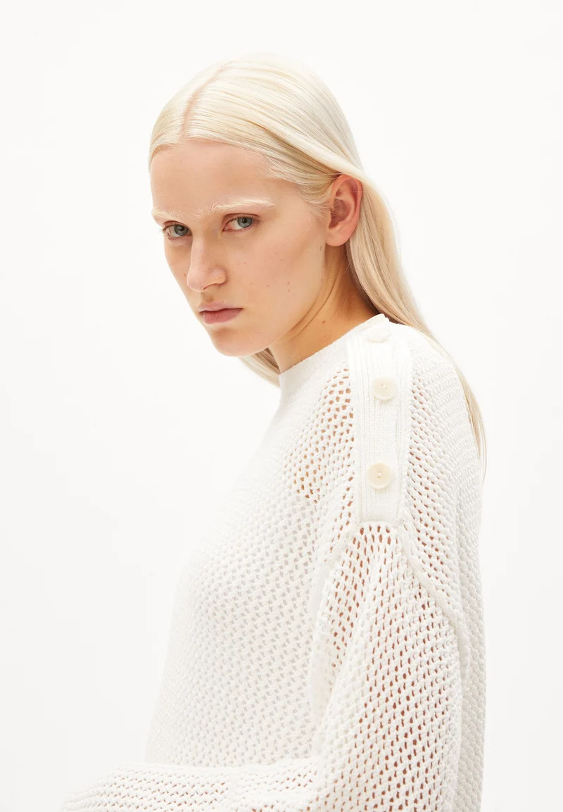 LAVINAAS | off white