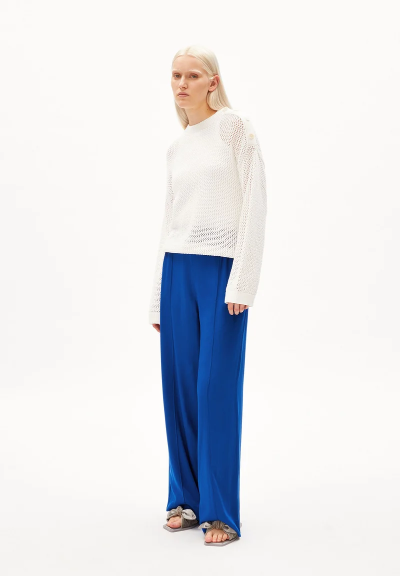 LAVINAAS | off white