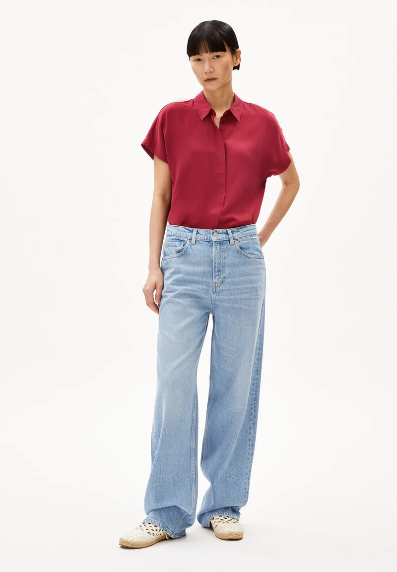LARISAANA BLUSE | red ash