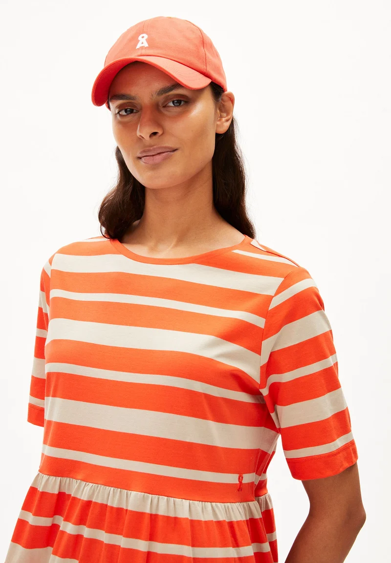 TAAKYRA BLOCK STRIPES | poppy red-sandstone