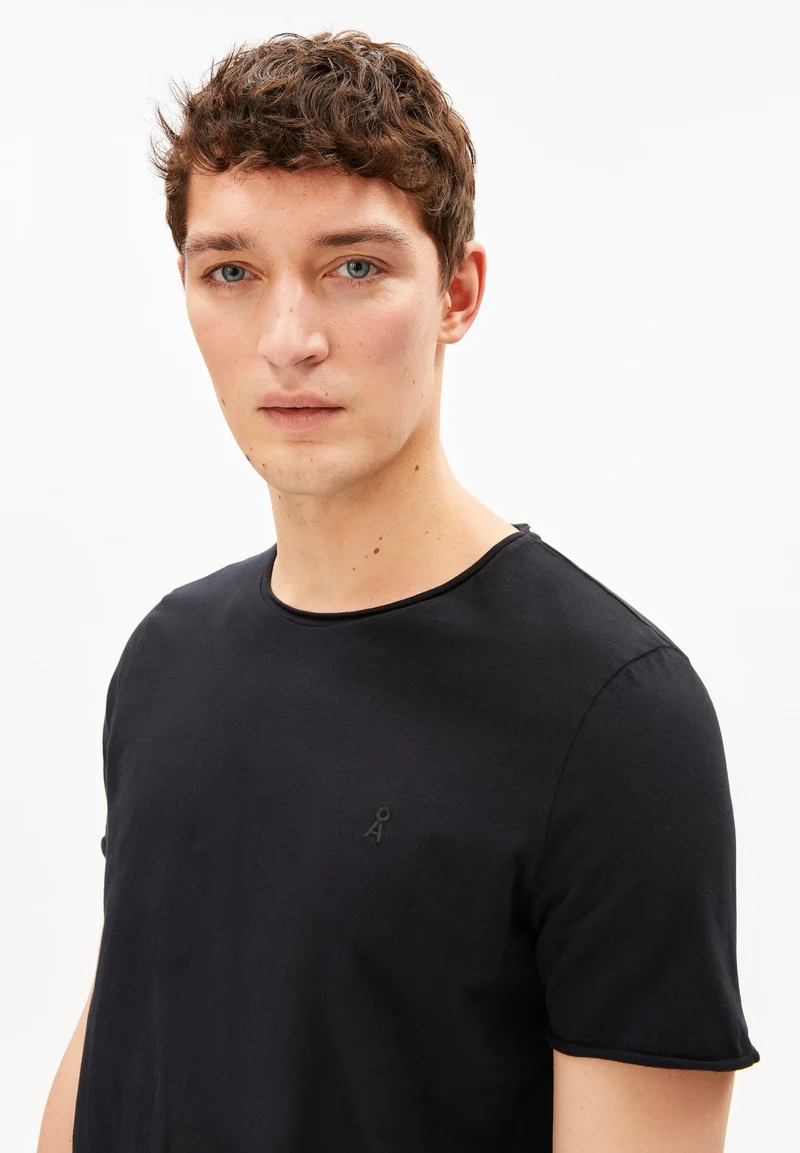 JAAMES BRUSHED T-SHIRT | black