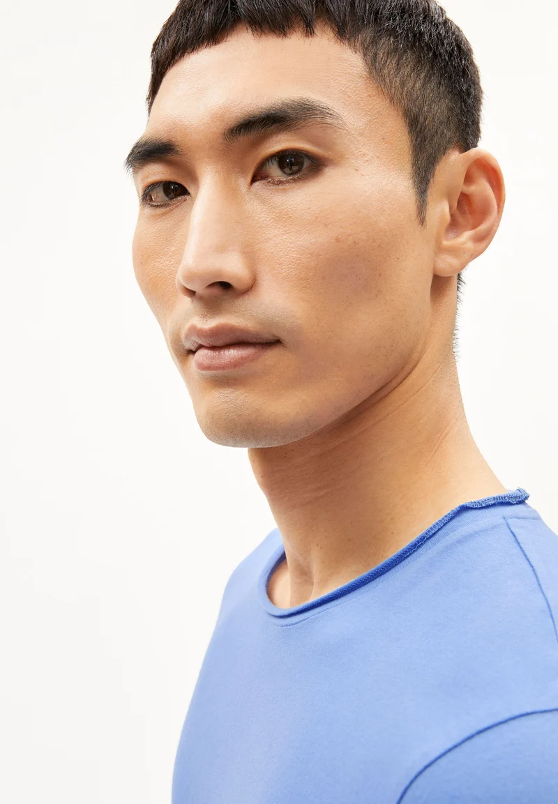 JAAMES BRUSHED T-SHIRT | blue bloom