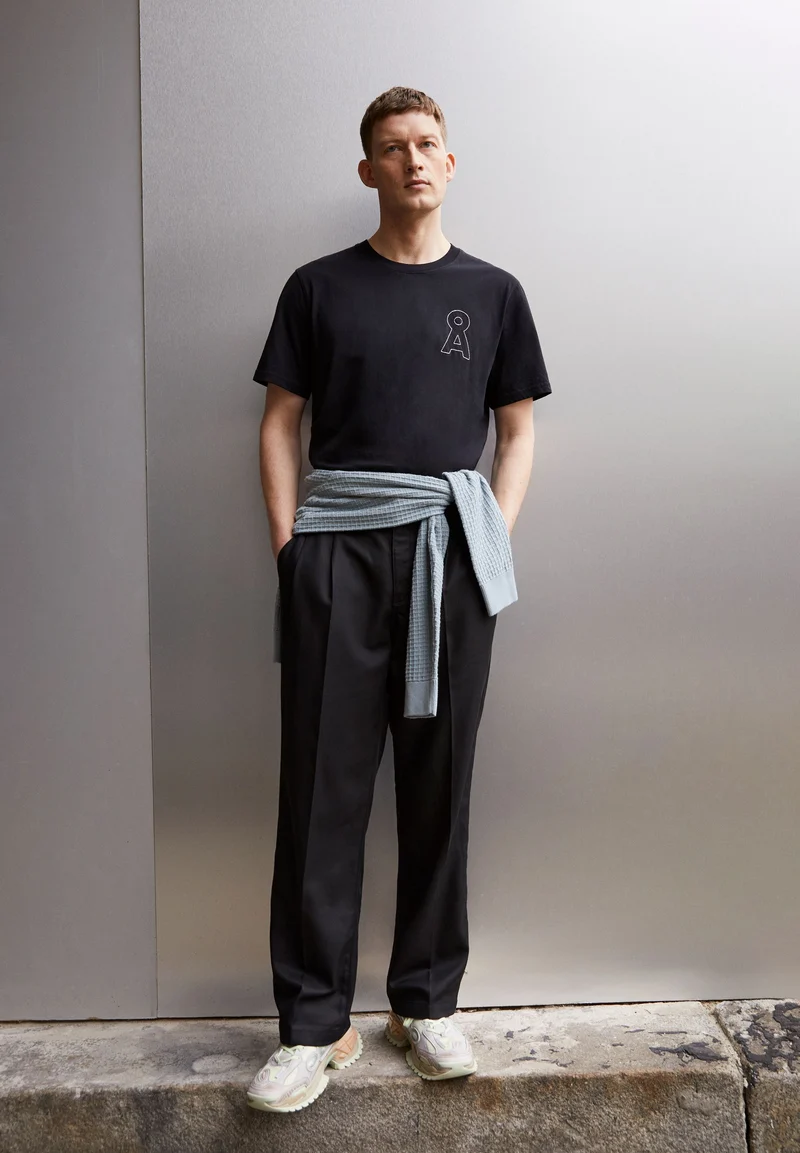 AADONI COLLEGE EMBRO | black