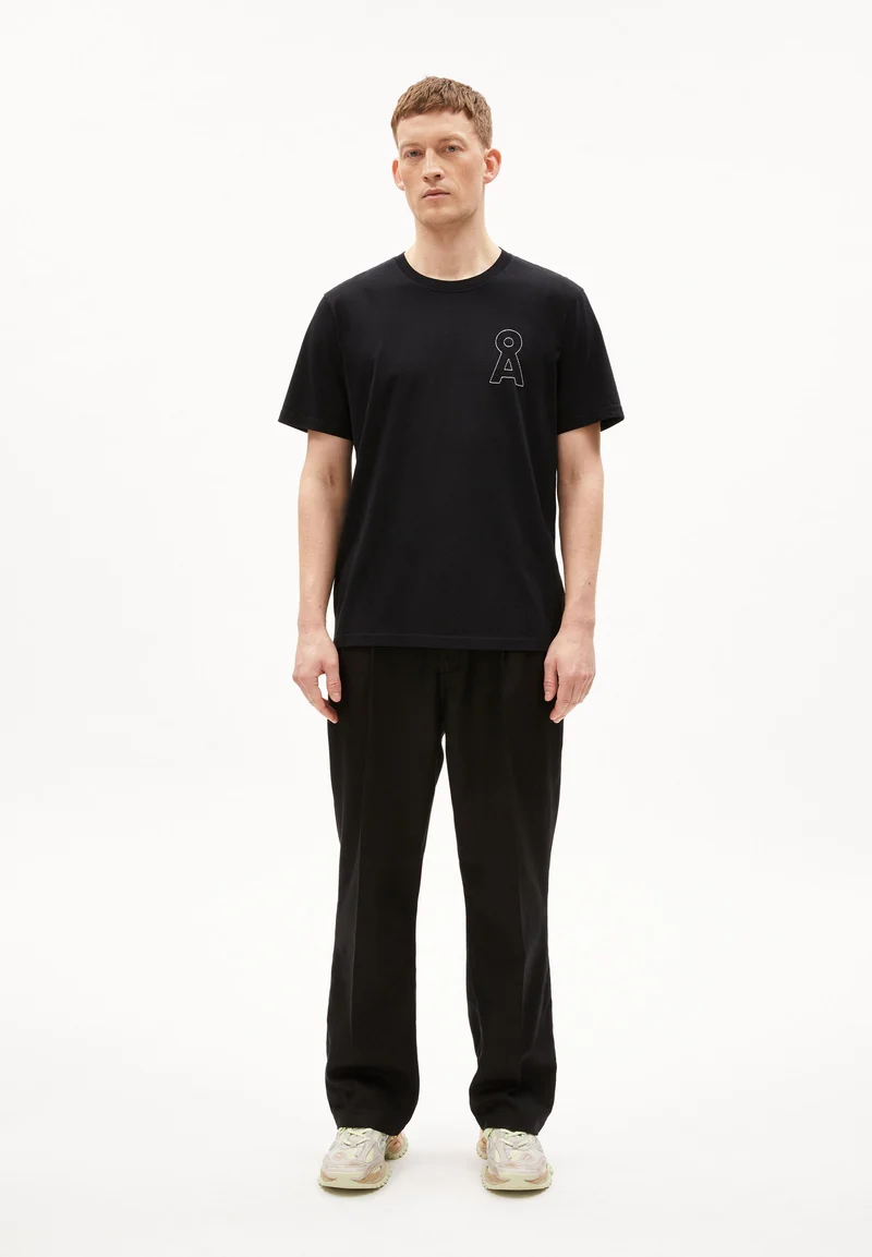 AADONI COLLEGE EMBRO | black