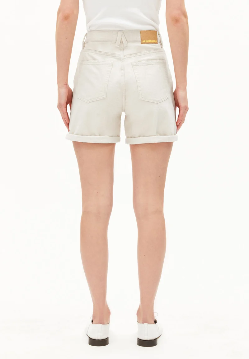 SHEAARI HIGH WAIST JEANS-SHORTS | undyed
